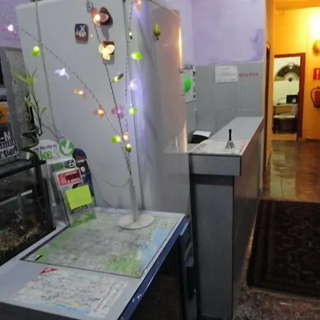 Station Хостел Барселона