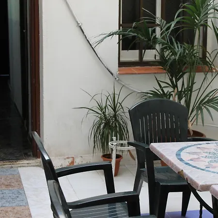 Vandrarhem Station *