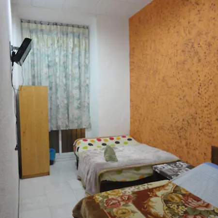 Station Vandrarhem *