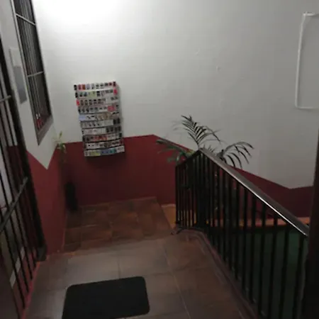 Station אכסניה